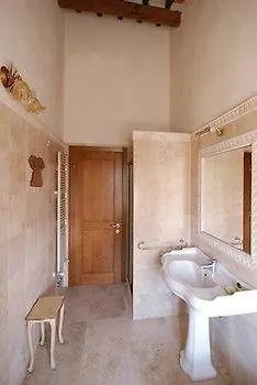Szálloda La Lodola 4*
