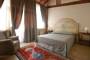 Hotel La Lodola